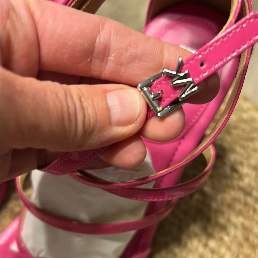 Michael Kors Pink Cerise Heels - Picture 3 of 10